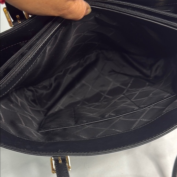 Michael Kors Black Tote Bag with Structured Design - Picture 7 of 12